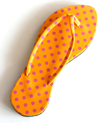 flip-flops-orange-polka-dot-9946885